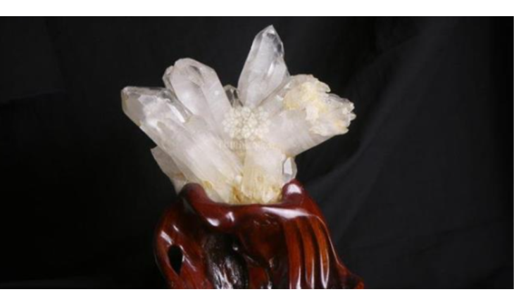 3 vị trí nên đặt đá đá phong thủy để thu hút tài lộc