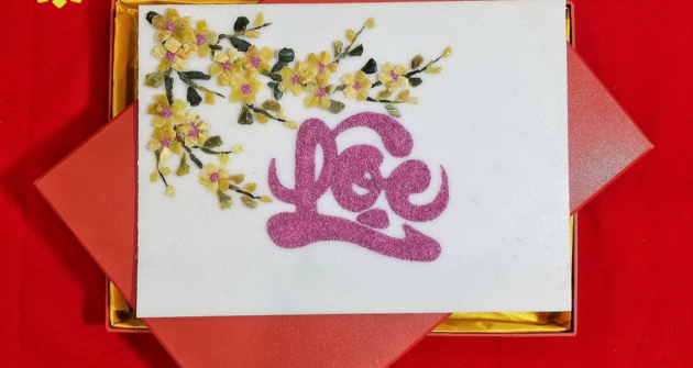 Tranh đá quý làm món quà tặng tuyệt vời cho cha mẹ - quà tết cha mẹ độc đáo